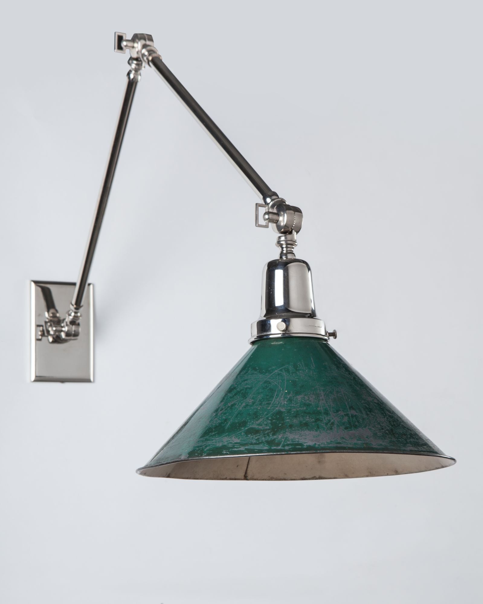 Articulated sconce (ais2937)